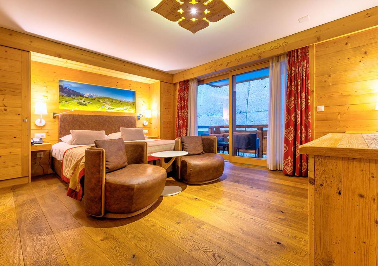 Nendaz 4 Vallees & Spa 4* Superior المظهر الخارجي الصورة