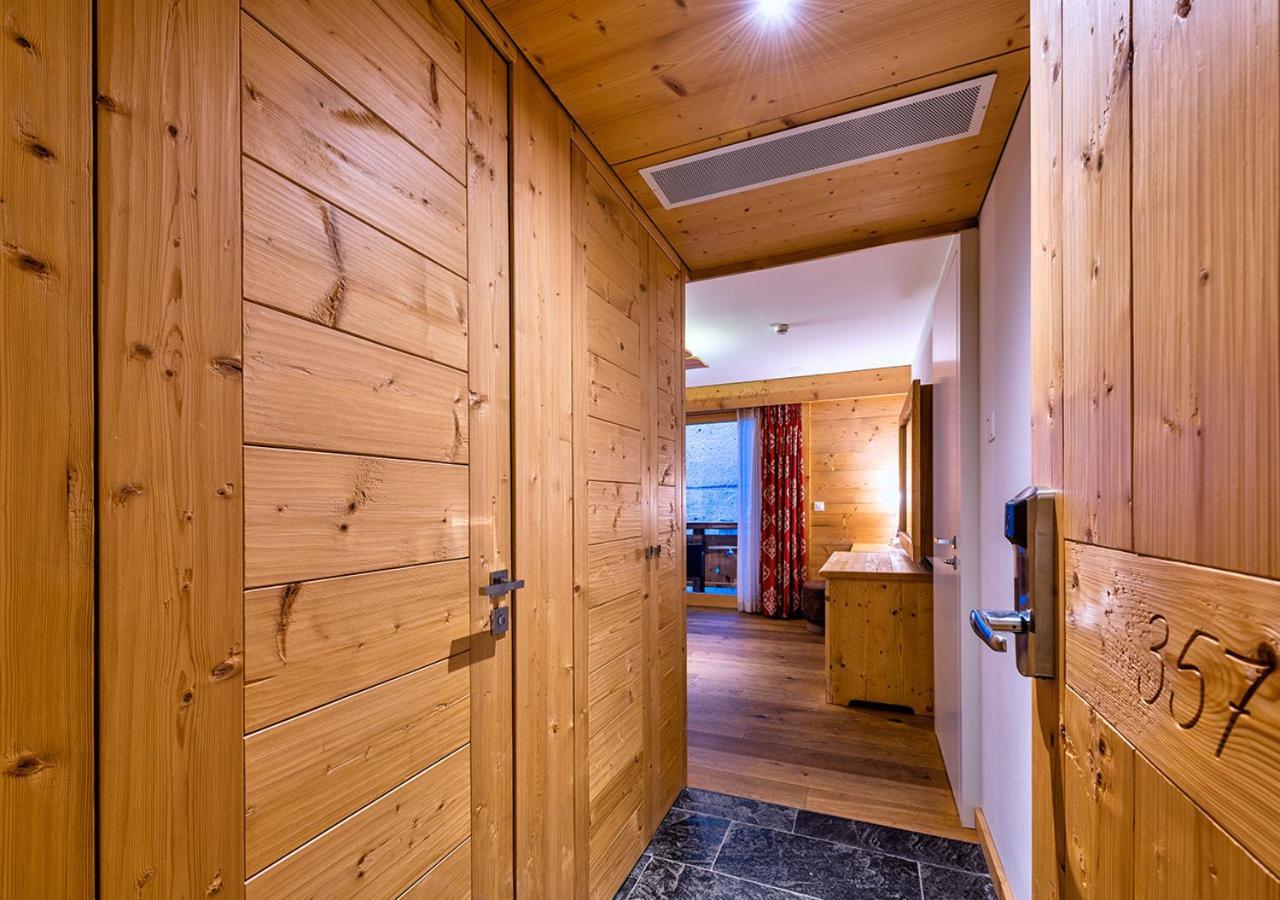 Nendaz 4 Vallees & Spa 4* Superior المظهر الخارجي الصورة